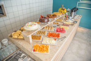 Petit déjeuner buffet compris tous les jours