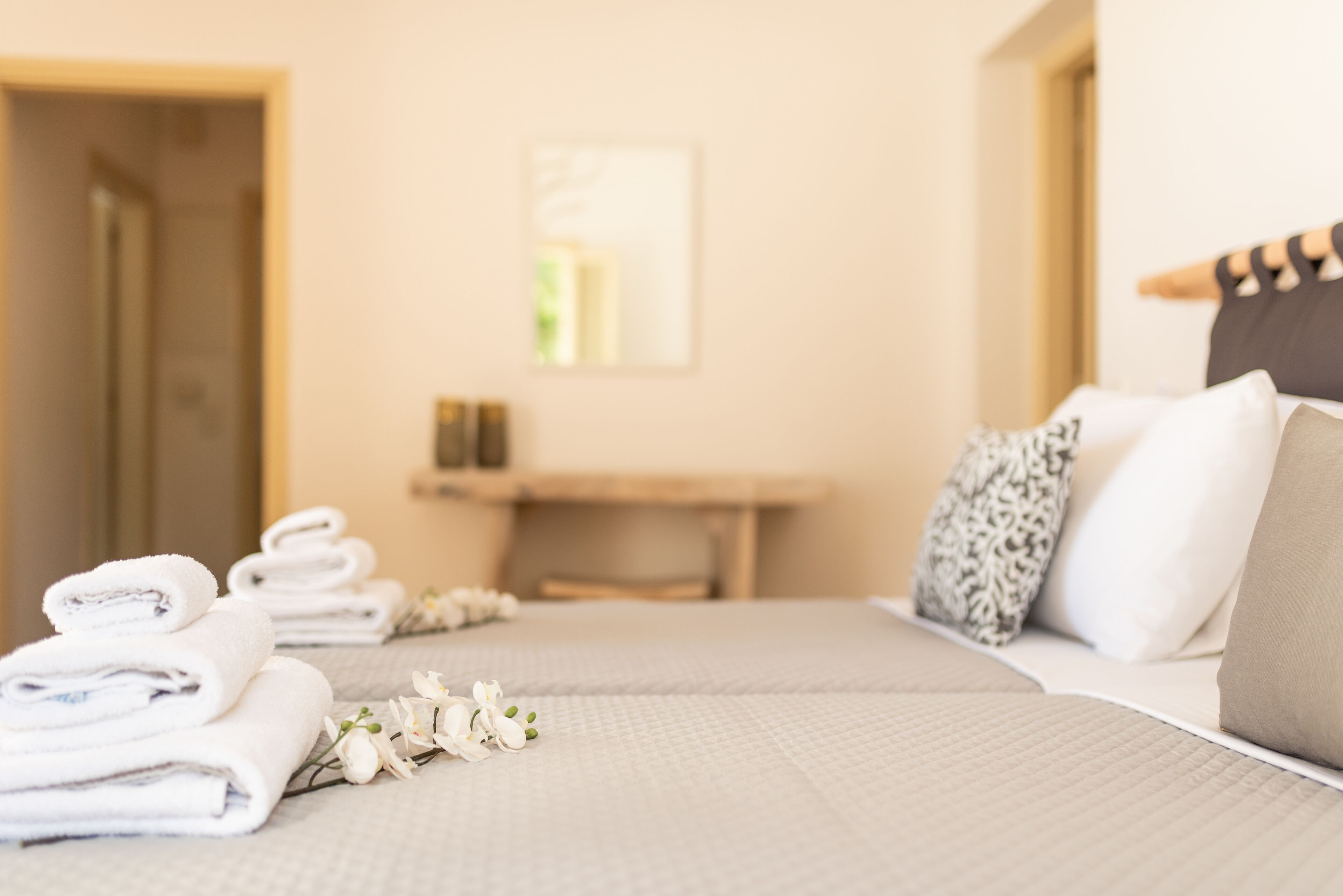 3 bedrooms, in-room safe, desk, iron/ironing board