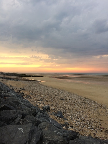 Quai Est 2p, 100m from Gold Beach