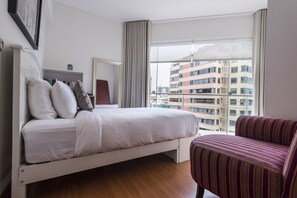 3 chambres, fer et planche à repasser, Wi-Fi, literie fournie