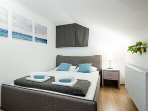 2 chambres, fer et planche à repasser, accès au Wi-Fi (inclus)