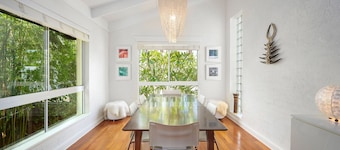 Gran casa de 2 pisos con encanto moderno y 4 camas