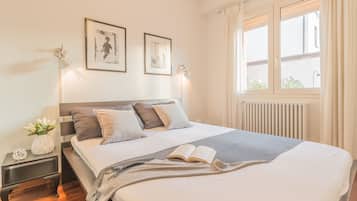 2 chambres, fer et planche Ă repasser, Wi-Fi gratuit, draps fournis