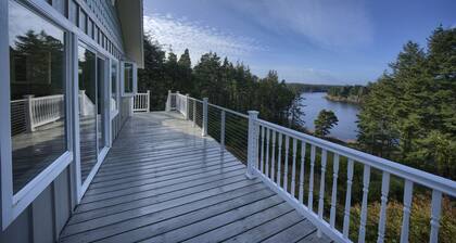 Natural Beauty Surrounds This Lakefront Property