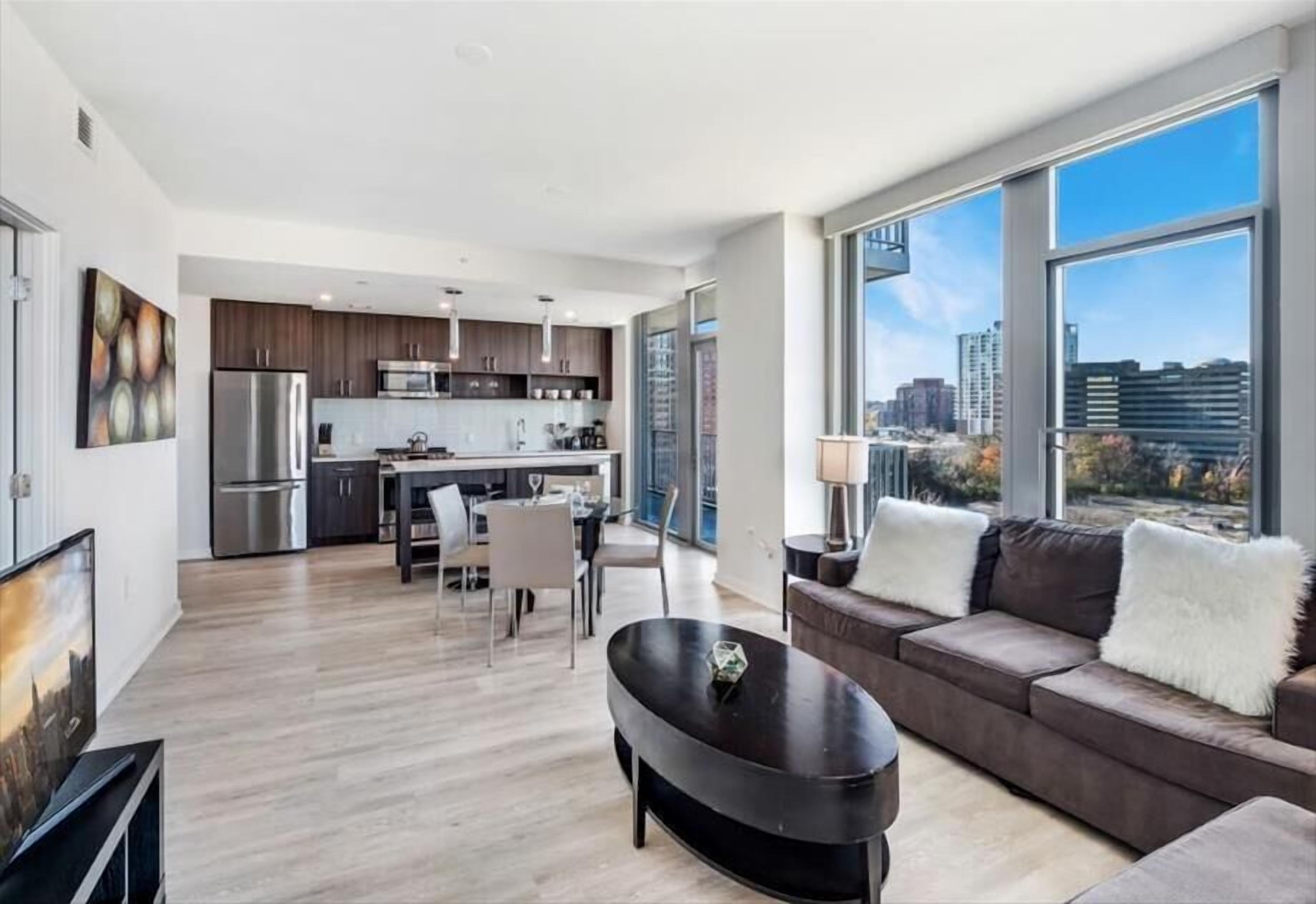 Splendid 2BR | Rooftop Pool | Arlington/Crystal City with Balcony | by GLS