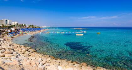 Sunrise Bay Villa #4 - Charming Protaras Centre Getaway