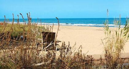 Beautiful private villa with A/C, WIFI, private pool, TV, terrace, pets allowed and panoramic view