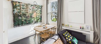 Host & Stay | The Artists Pad