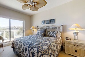 2 slaapkamers, een strijkplank/strijkijzer, internet, beddengoed