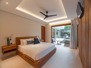 Egyptian cotton sheets, premium bedding, down duvets, pillow-top beds - Arama Villas (Canggu)