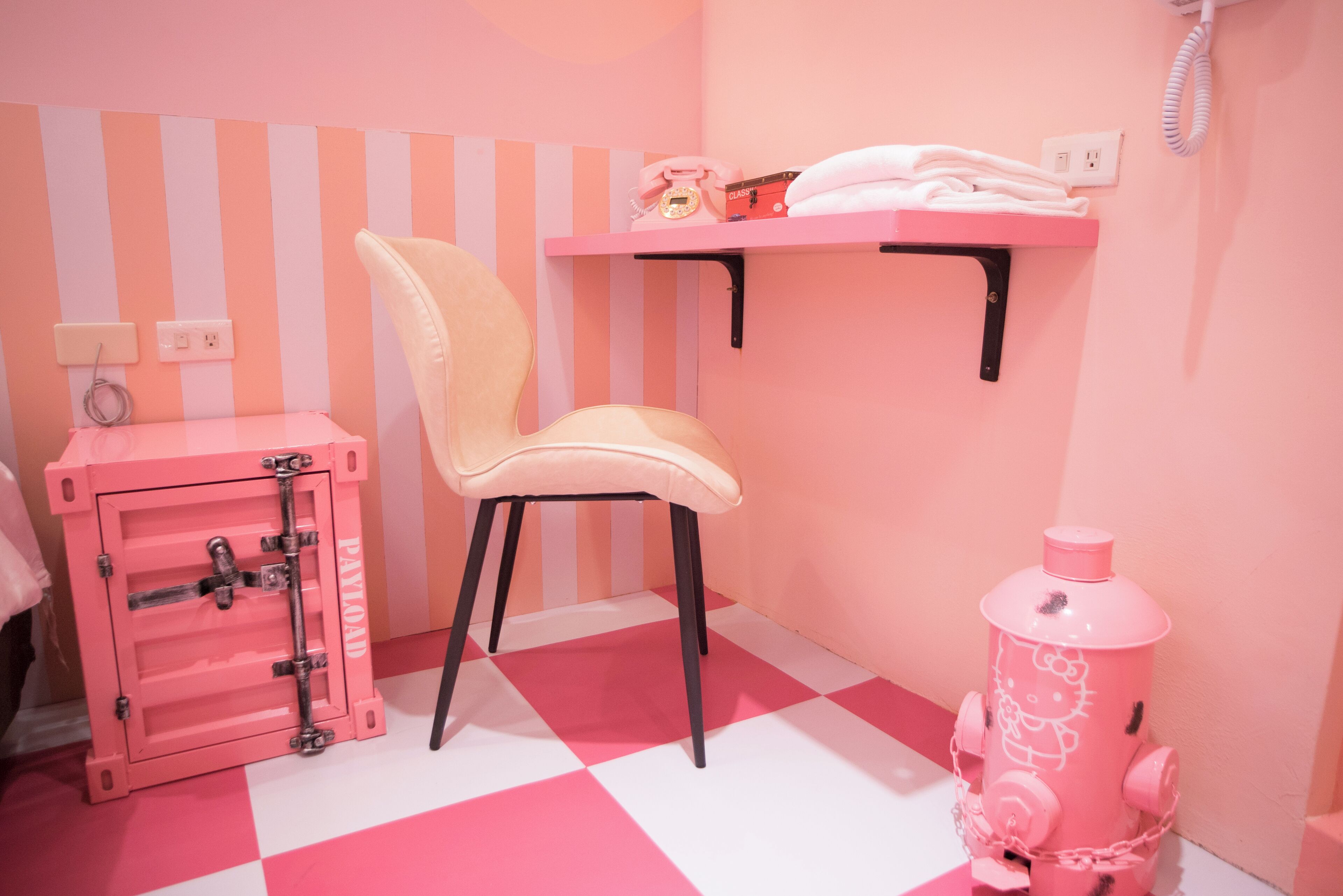 Signature Double Room | Desk, blackout drapes, free WiFi, bed sheets