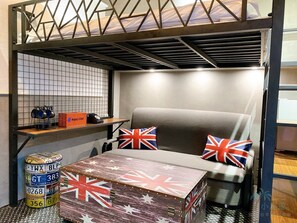 Habitación Signature | Escritorio, cortinas opacas, wifi gratis y ropa de cama