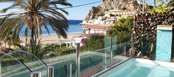 Sea Dreams House (Waterfront) Free Wifi, A. A., Barbecue