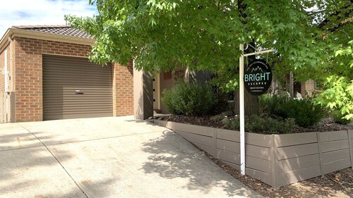 Bella Nicola - 4 bedroom house in Bright