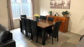 Dining - Bella Nicola - 4 bedroom house in Bright (BRIGHT)