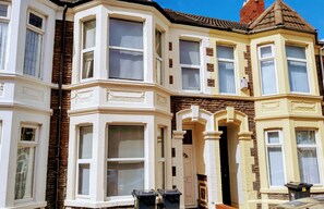 Exterior - The Hazeldene Apartment (20 min walk to Cardiff City Centre) (Cardiff)
