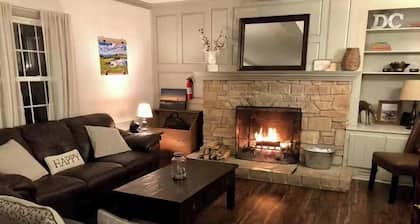 Manistique Stone Cottage - Next to Peninsula State Park