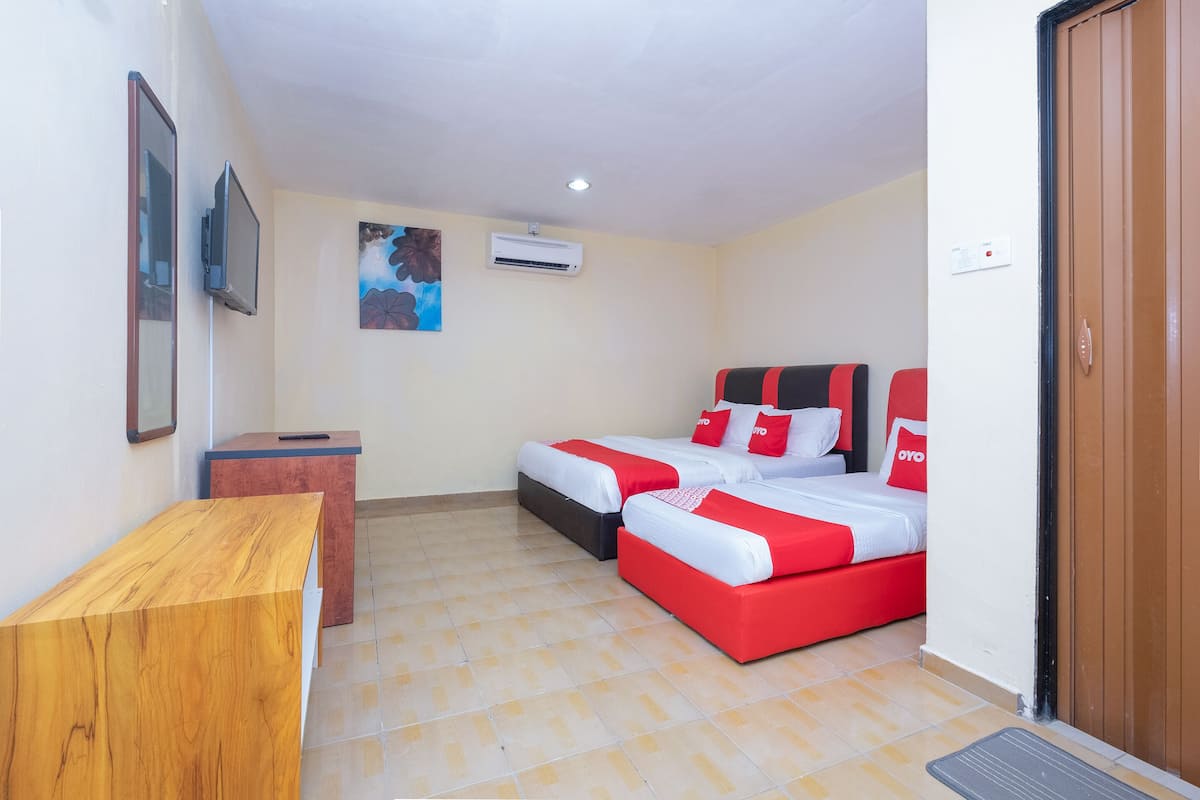 Kamar Triple Standar | Setrika/meja setrika, Wi-Fi gratis, dan seprai linen