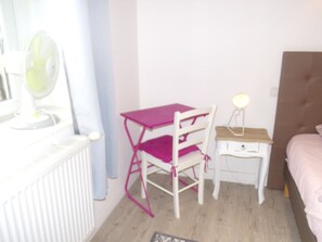 3 間睡房、免費 Wi-Fi、床單