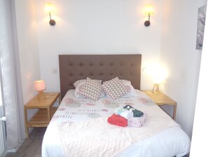 3 bedrooms, free WiFi, bed sheets