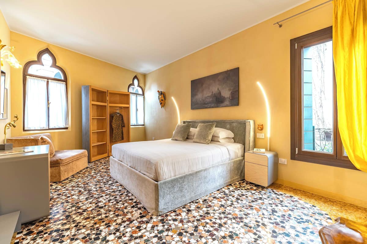 Deluxe-Doppelzimmer | Italienische Bettbezüge von Frette, hochwertige Bettwaren