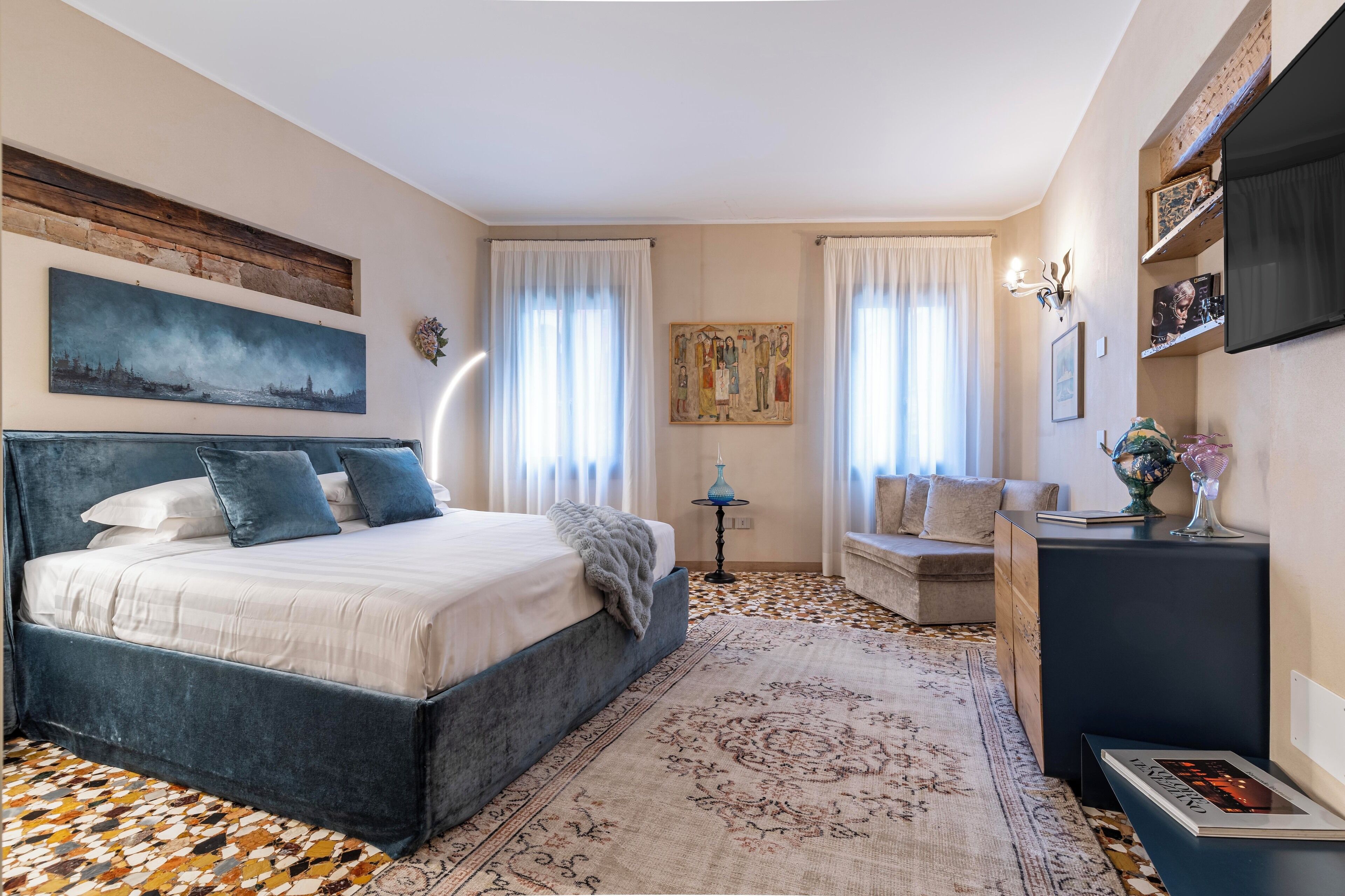 Photo - Cinqueteste Luxury Home