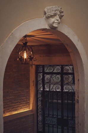 Entrée de l’hébergement