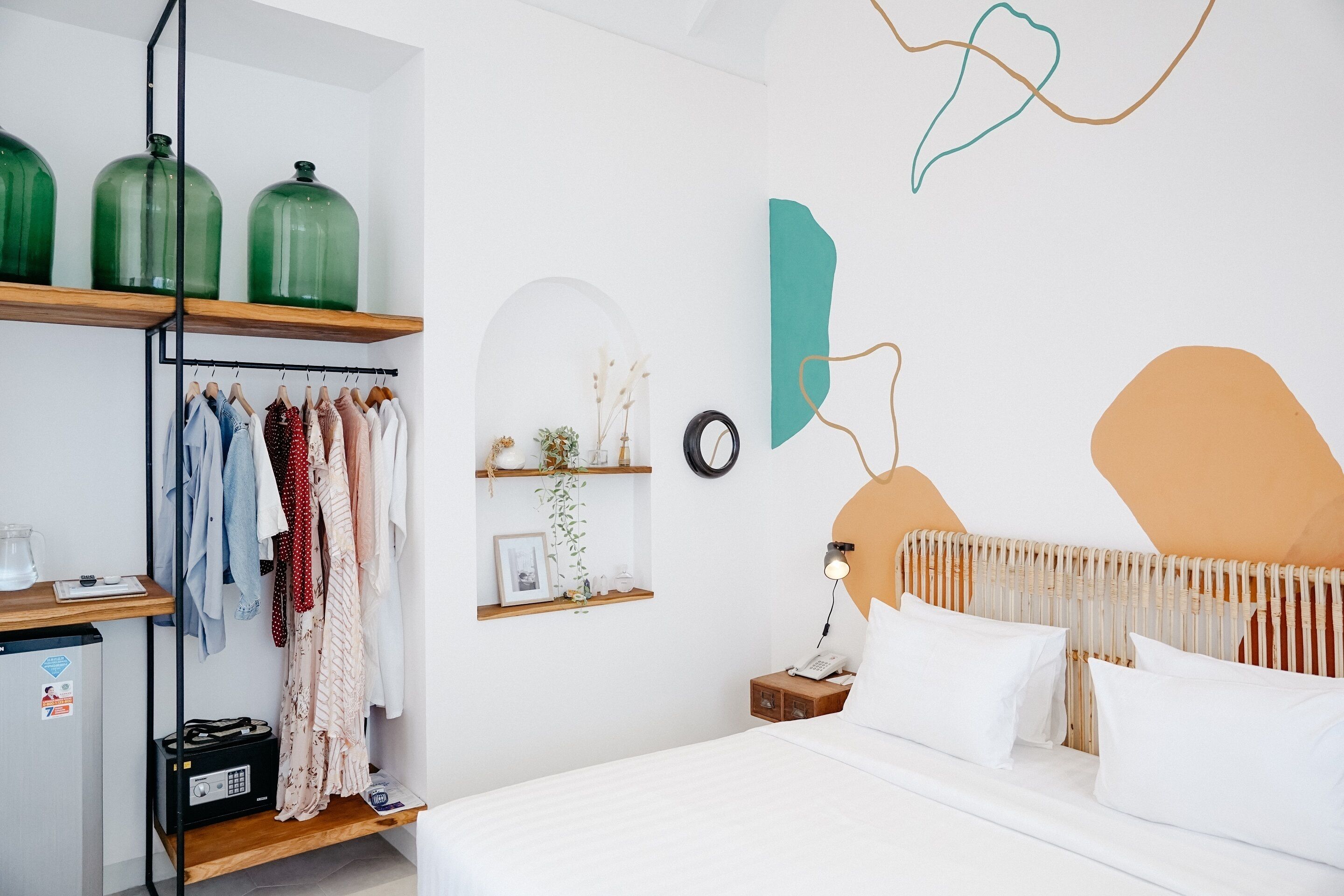 In-room safe, free WiFi, bed sheets