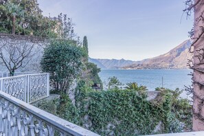 Property grounds - Varenna Garden Apartment (Varenna)