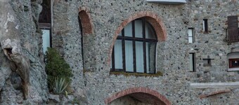 The House of the Giant Luxury Collection