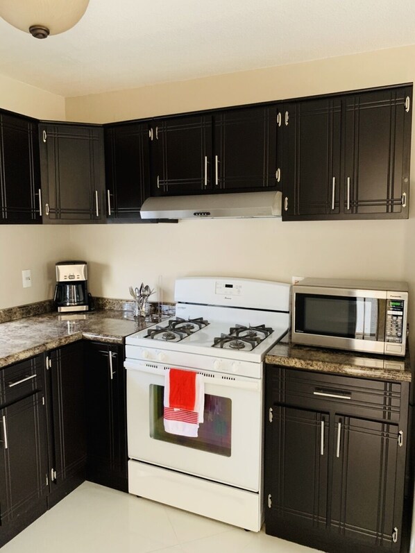 Microwave, coffee/tea maker