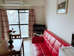 公寓 (605) | 客廳 | 平面電視