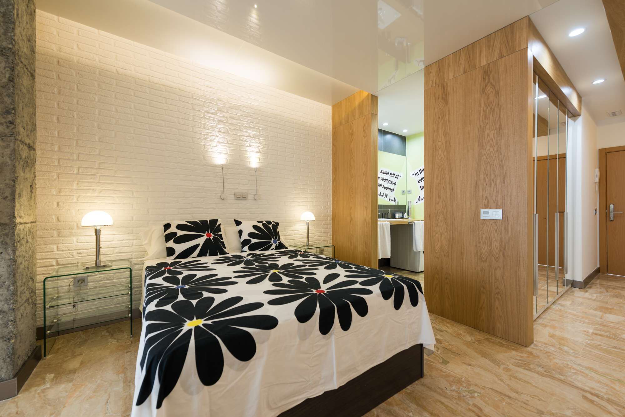 2 slaapkamers, een strijkplank/strijkijzer, wifi, beddengoed