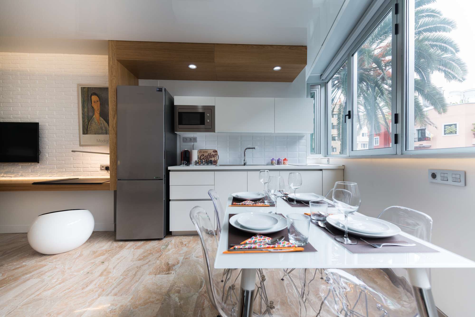 Fridge, microwave, coffee/tea maker, toaster