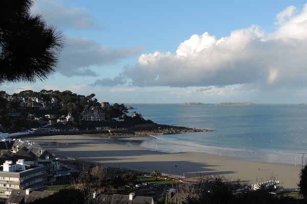 La Grande Plage de Trestraou Ă 400m de l'appartement