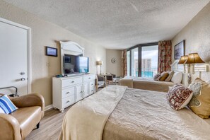 Iron/ironing board, Internet, bed sheets