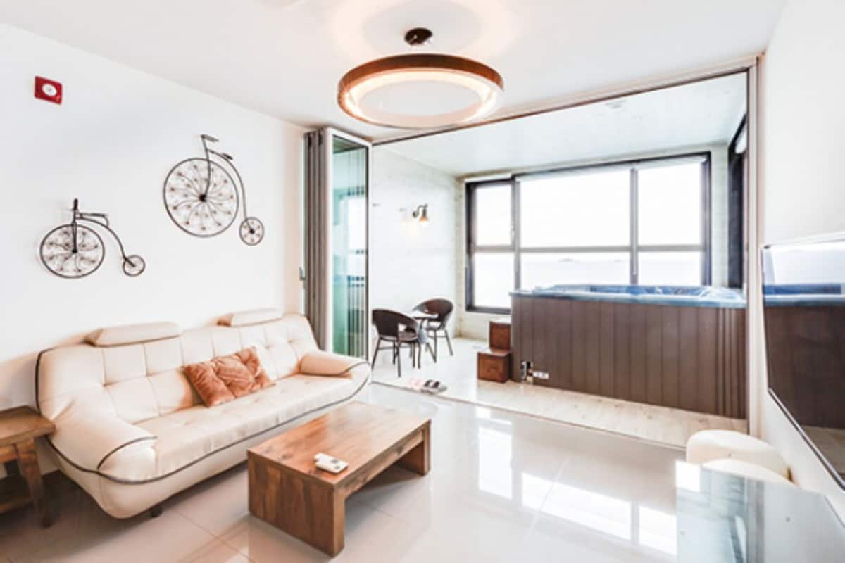 Room (A303) | Living area | LCD TV