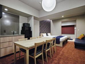 In-room safe, desk, iron/ironing board, free WiFi