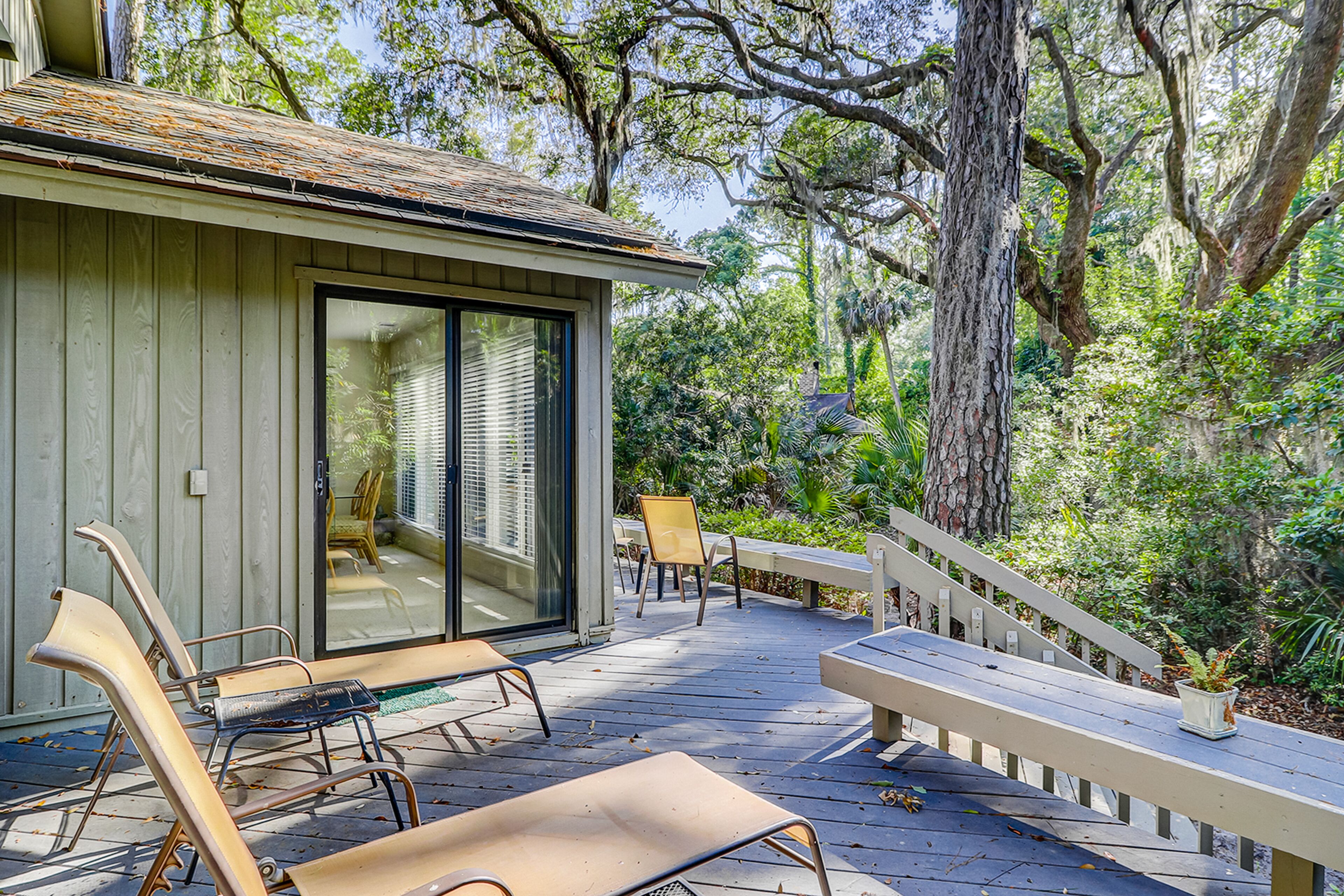 Easy Access Home in Sea Pines Resort Bike to the Beach & Shopping