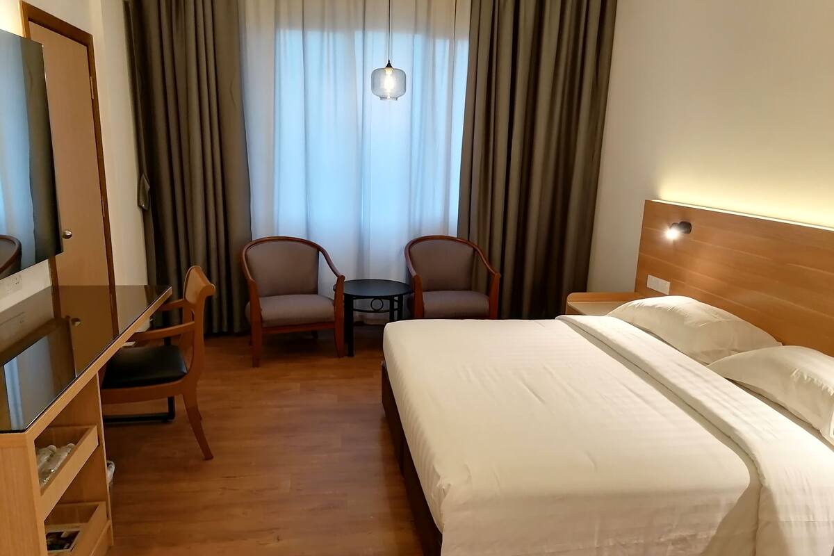 Superior Single Room, 1 Bedroom (New Renovated 1 King Size Bed) | Minibar, blackout curtains, iron/ironing board (on request), free WiFi