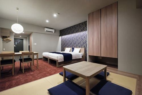 Traditional-Zimmer (Deluxe Japanese)