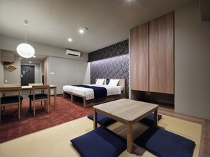 Caja de seguridad en la habitación, escritorio y wifi gratis 