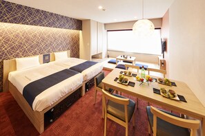 In-room safe, desk, free WiFi, bed sheets - MONday Apart NIHOMBASHI NINGYOCHO (Tokyo)