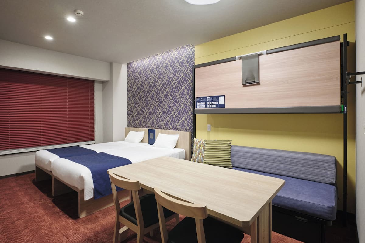 1 bedroom, in-room safe, desk, free WiFi