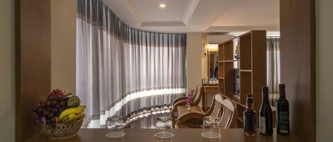 ジュニア ルーム | 客室の設備とサービス