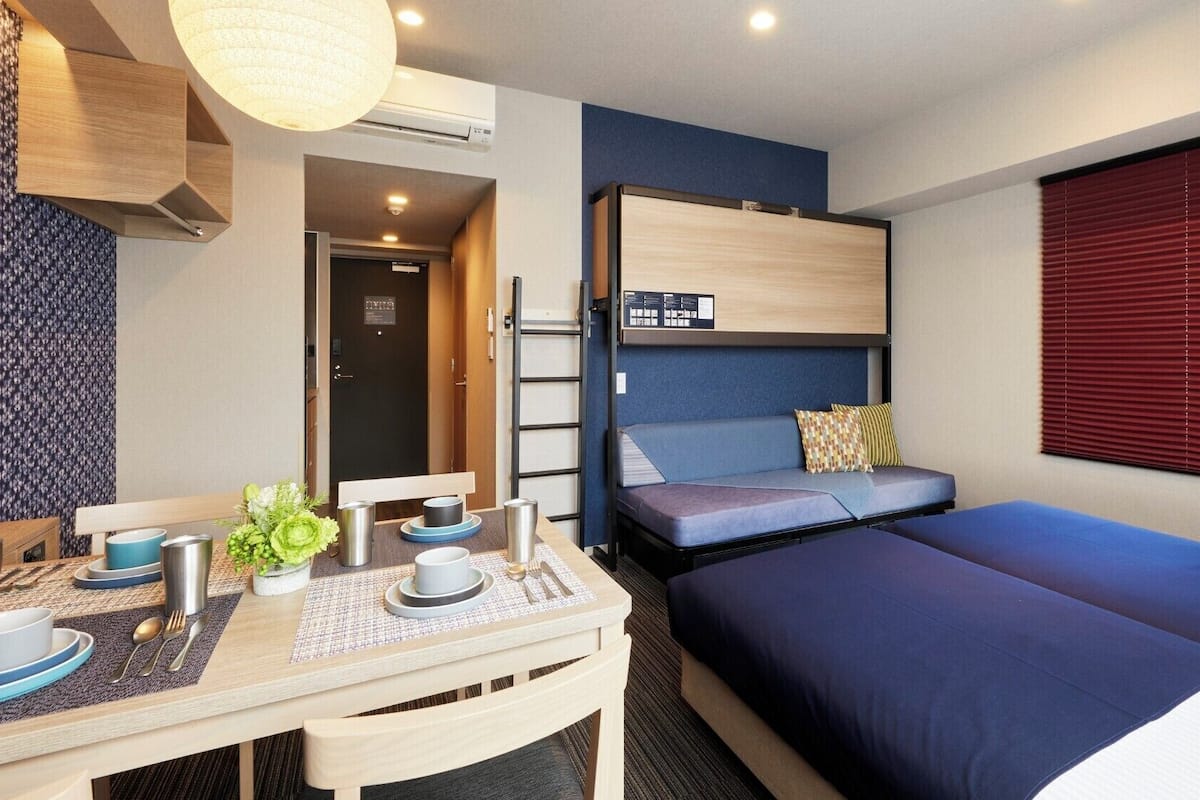 Kamar Comfort, Bebas Asap Rokok (Family) | Brankas, meja kerja, tirai kedap cahaya, dan setrika/meja setrika