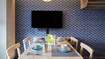 Standard Family Room, Non Smoking | Front of property