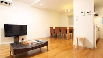 House, 3 Bedrooms | Living area | Flat-screen TV