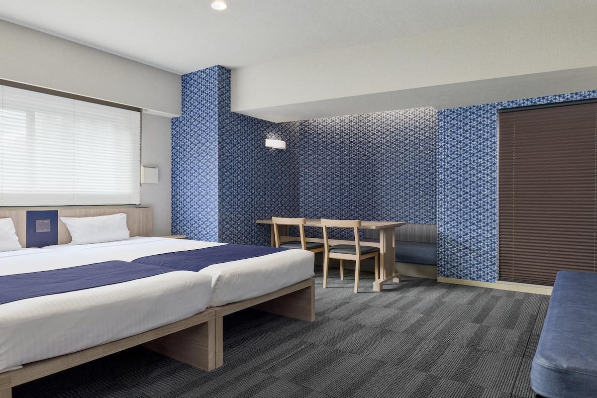 In-room safe, iron/ironing board, free WiFi, bed sheets