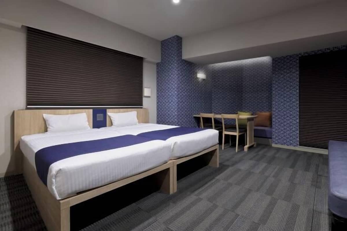 In-room safe, iron/ironing board, free WiFi, bed sheets